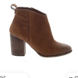 NEW BP Lance Brown Suede Leather Ankle Boots Booties 3.5” 
Heels  8M